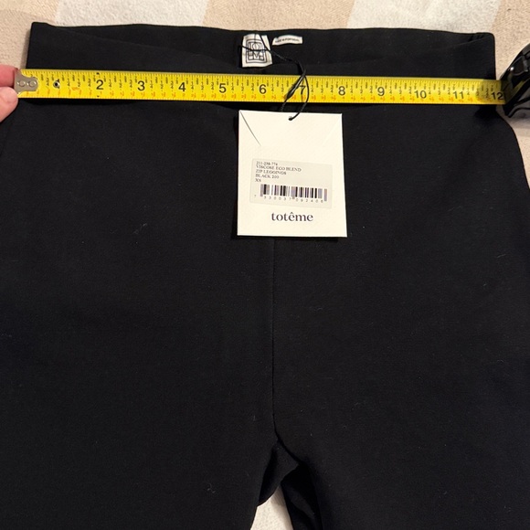 Black Zip Leggings - Picture 6 of 6